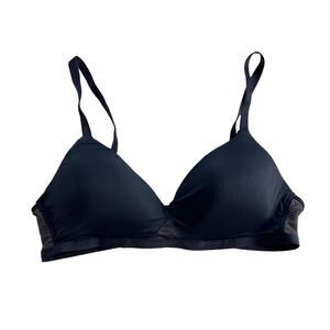 Hanes Women's Oh So Light Foam ComfortFlex Wirefree Bra - Black Medium